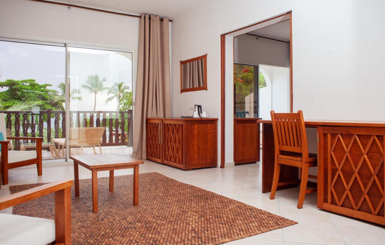 Royal Beach Hotel Ambatoloaka  Buitenkant foto